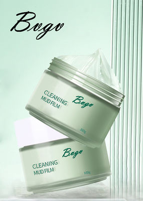 Minimaliseer Poriënkurkuma Clay Mask